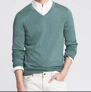 Banana Republic Men's V-Neck Sweater - Teal